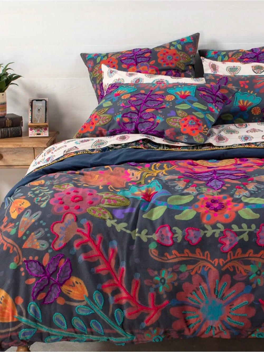 Brand New Full/Queen Catalina Duvet Set! Never opened!